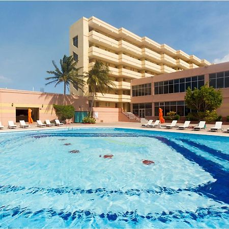 Ramada By Wyndham Princess Белиз Сити Екстериор снимка